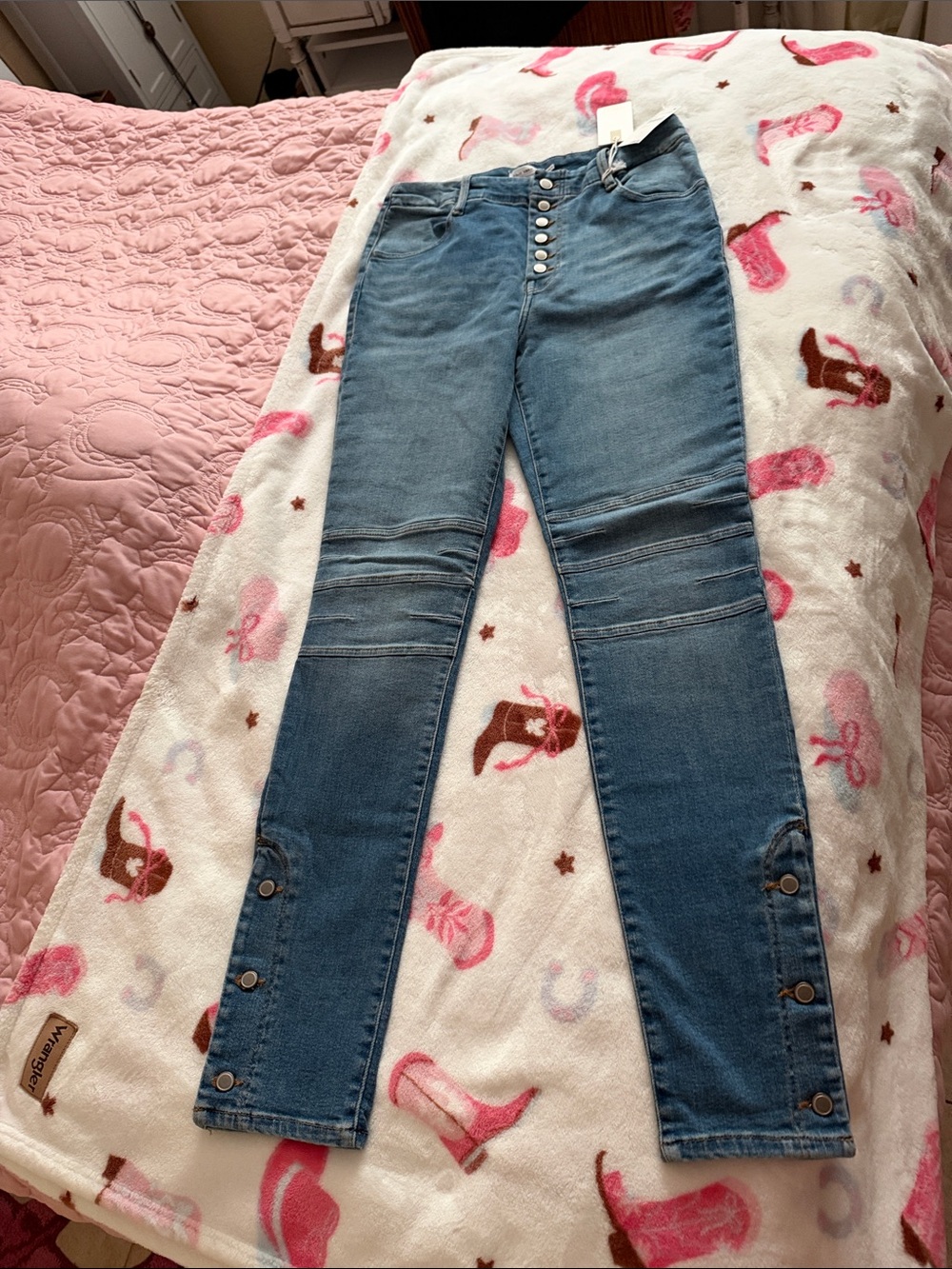 Good American Mid Wash Skinny Jeans